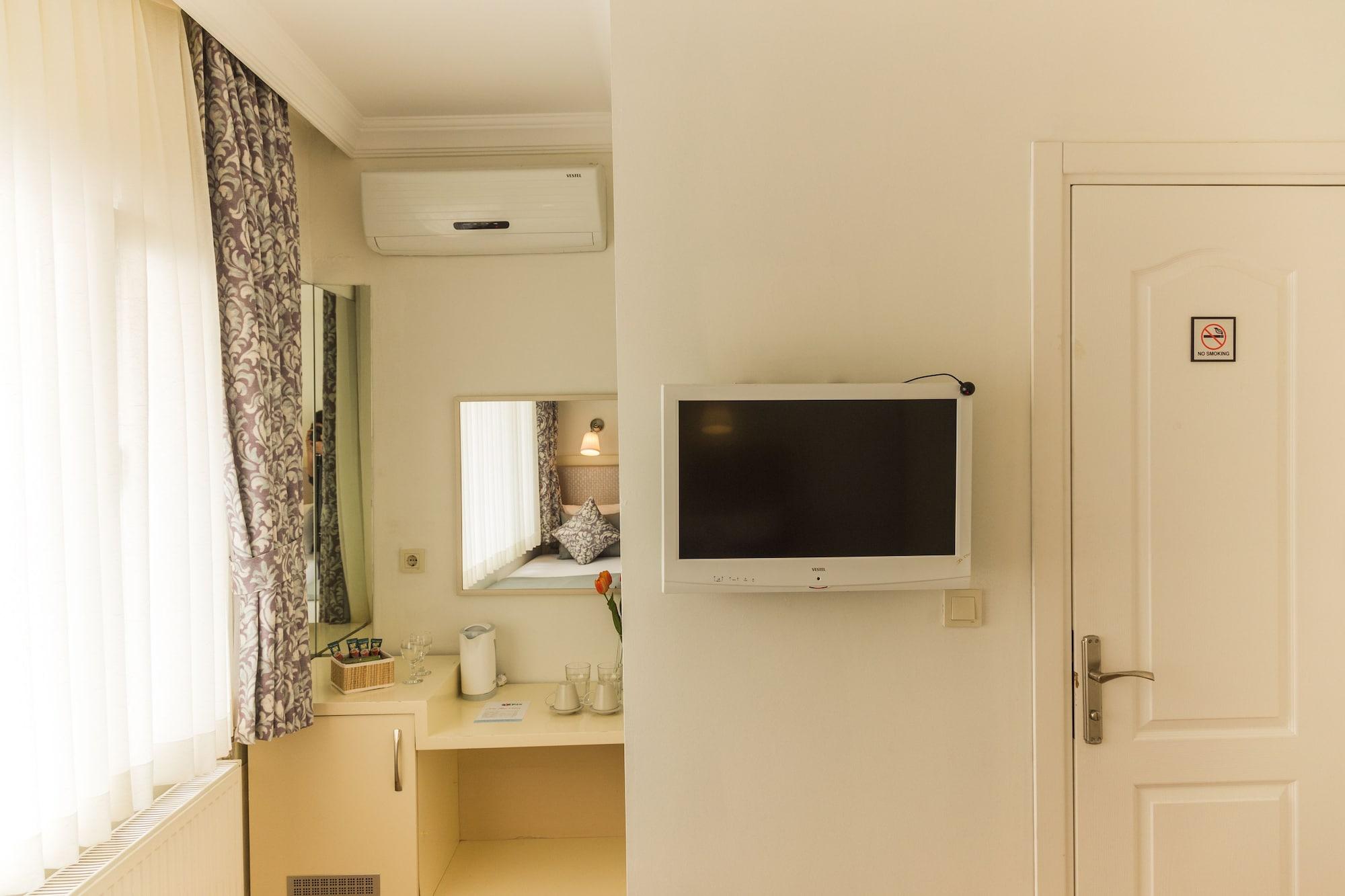 The House Of Tulpan Hotel Istanbul Exterior photo
