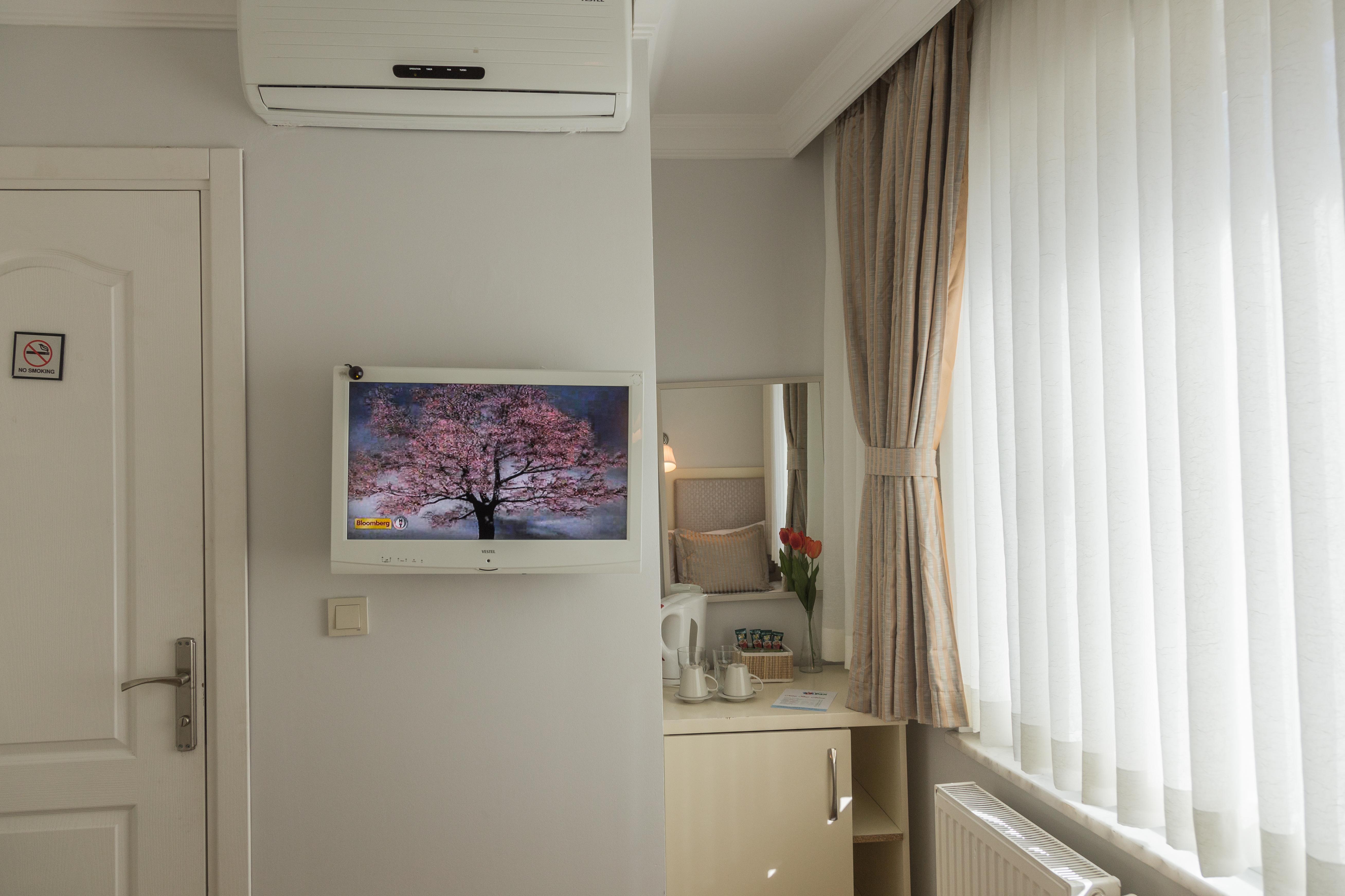 The House Of Tulpan Hotel Istanbul Exterior photo